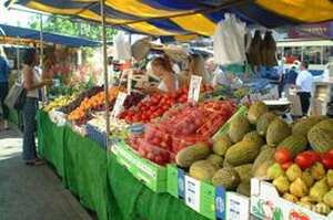 LEASEHOLD FOR SALE: Flourishing Fresh Fruits, Vegetables, Deli and Convenience Oasis Awaits Your Ownership!