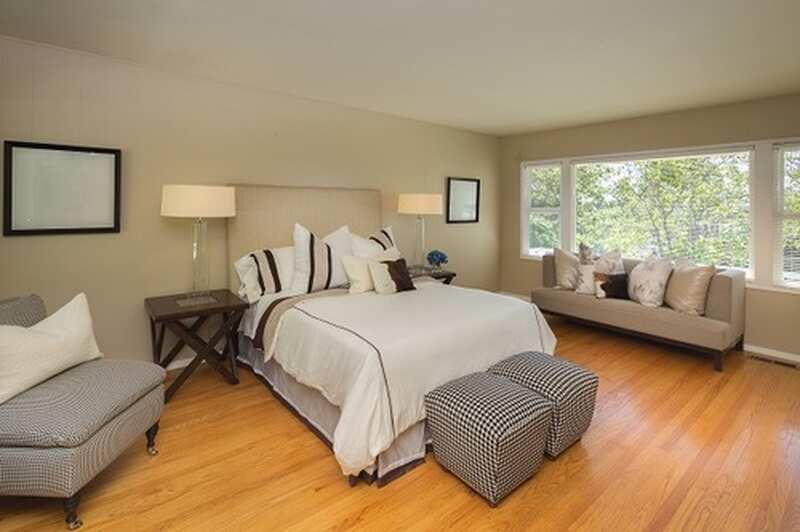 Rare CBD Hotel with Prime Main Street Exposure Ref: 19066