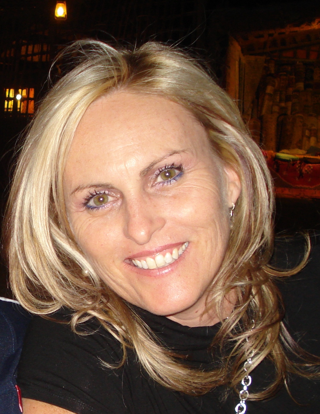 Glennys White